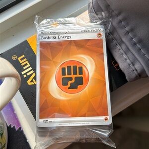 POKEMON CARDS / Pack of energies from ETB